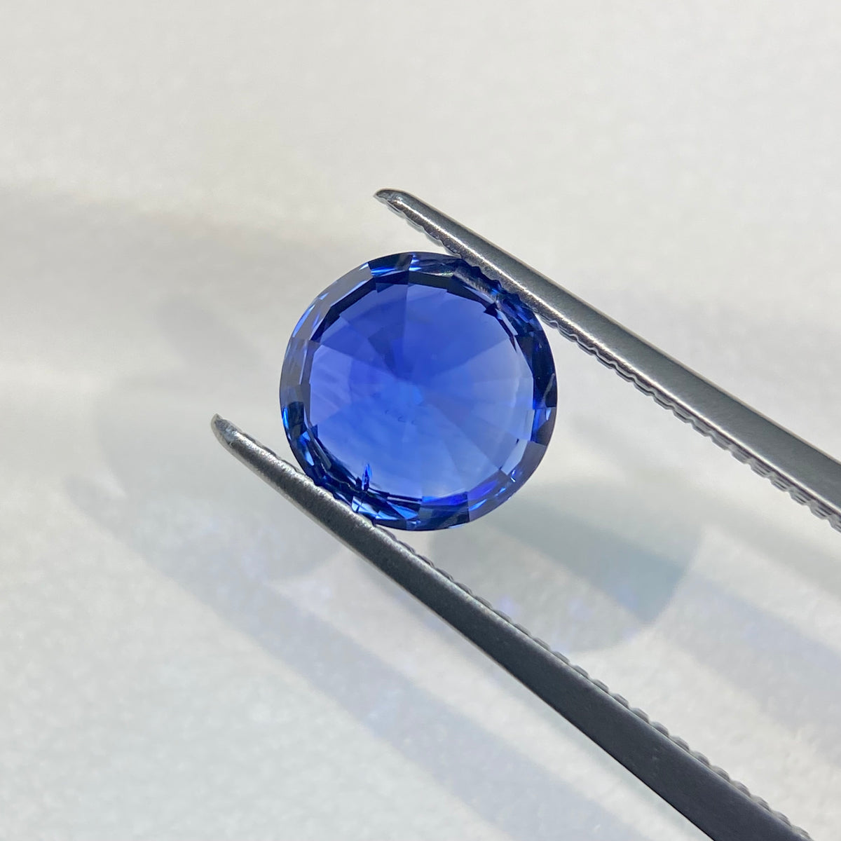 2.18ct 正圆形 皇家蓝 天然蓝宝石 GUILD认证