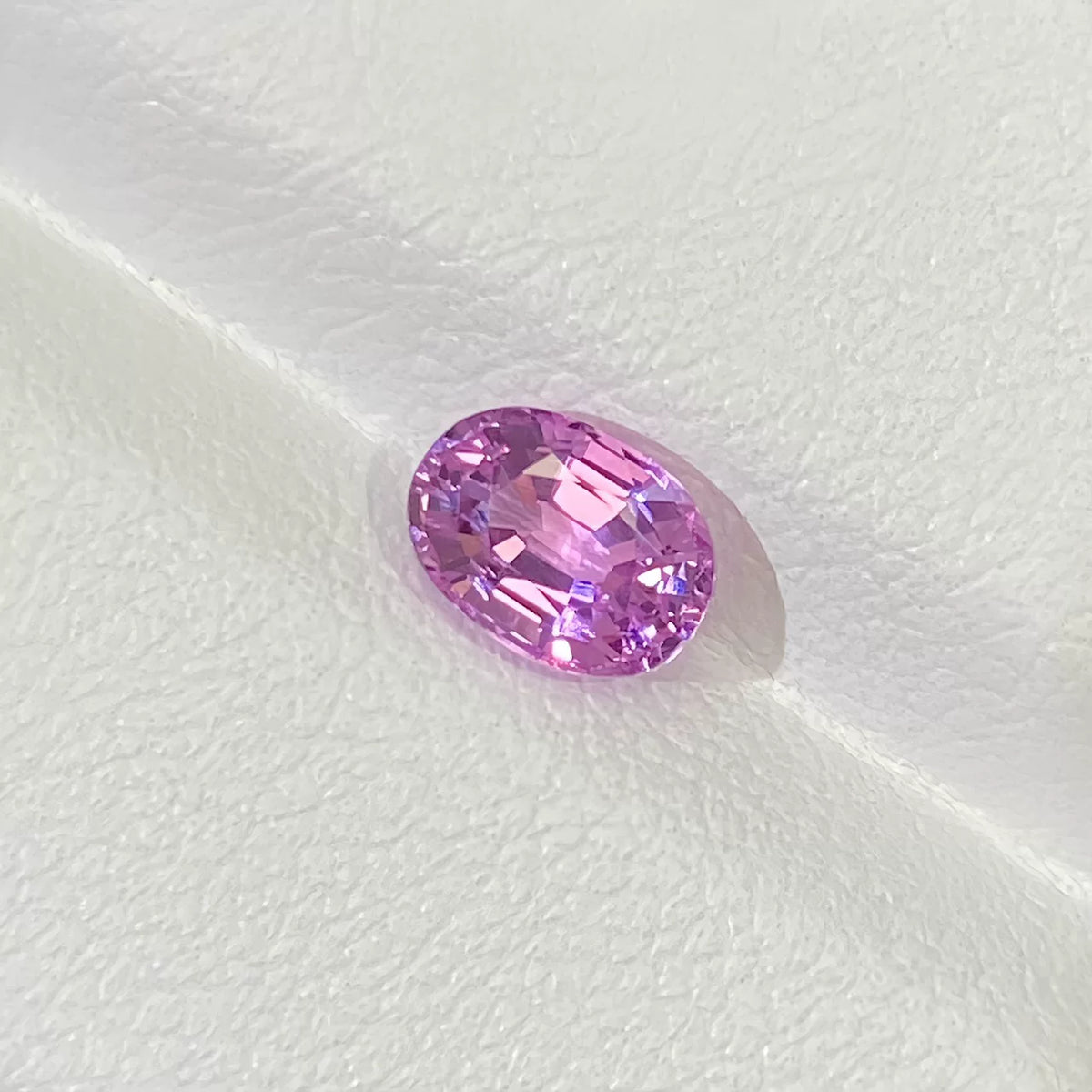 1.20ct 淡粉色天然蓝宝石裸石｜干净体｜火彩亮丽