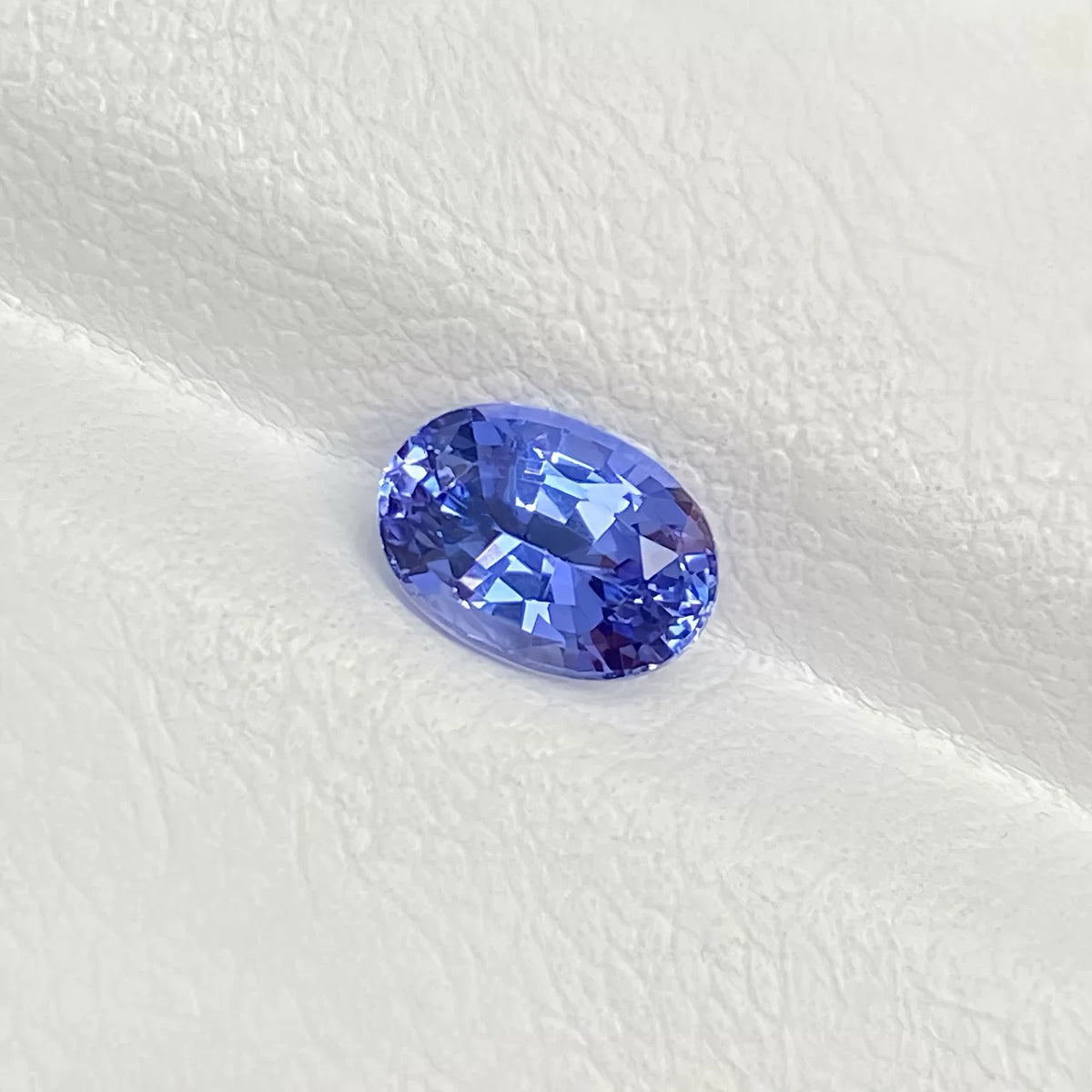 1.20ct 冰川蓝 天然蓝宝石裸石 明亮蓝