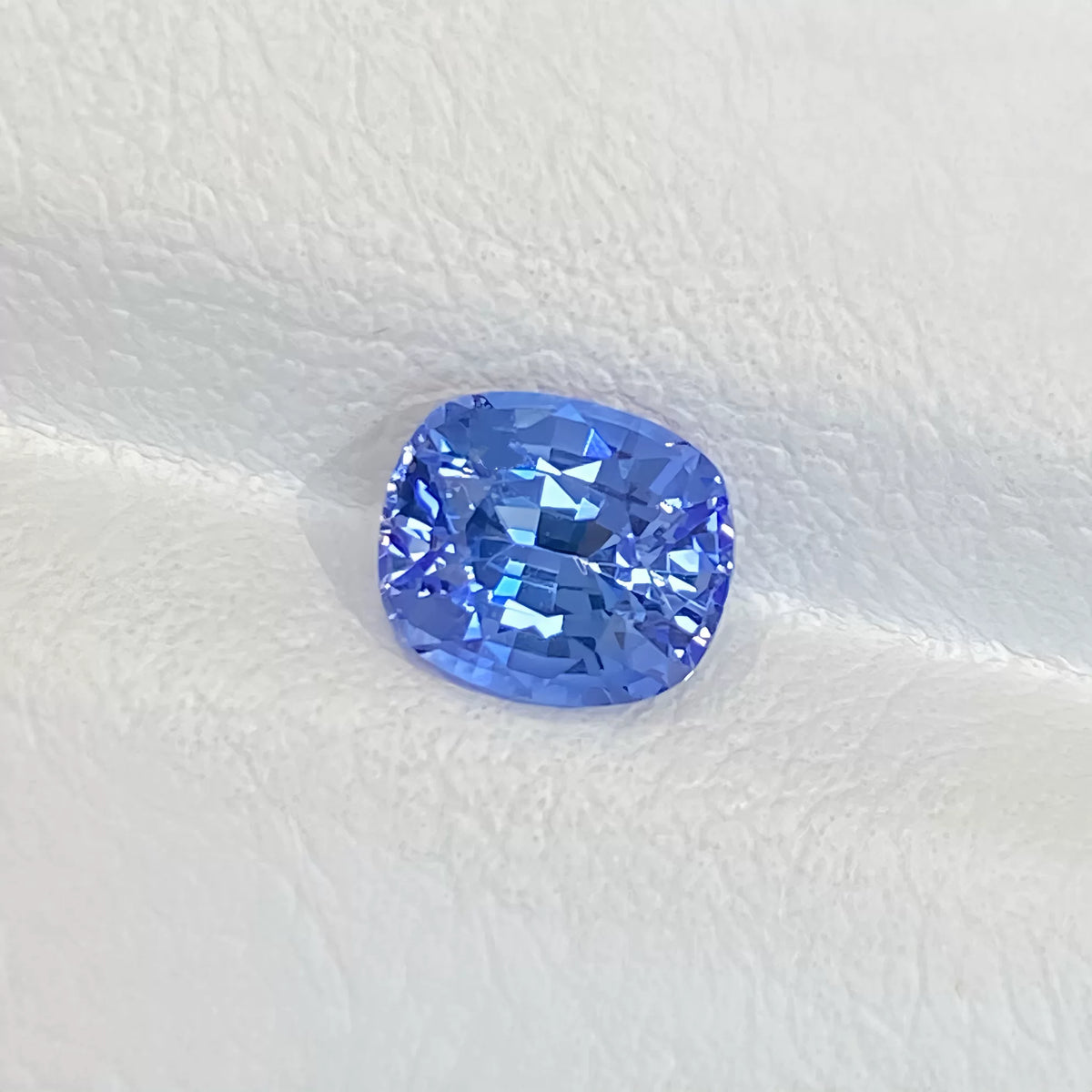 1.33ct 天然矢车菊蓝宝石裸石 精切矢车菊 天然蓝宝石裸石