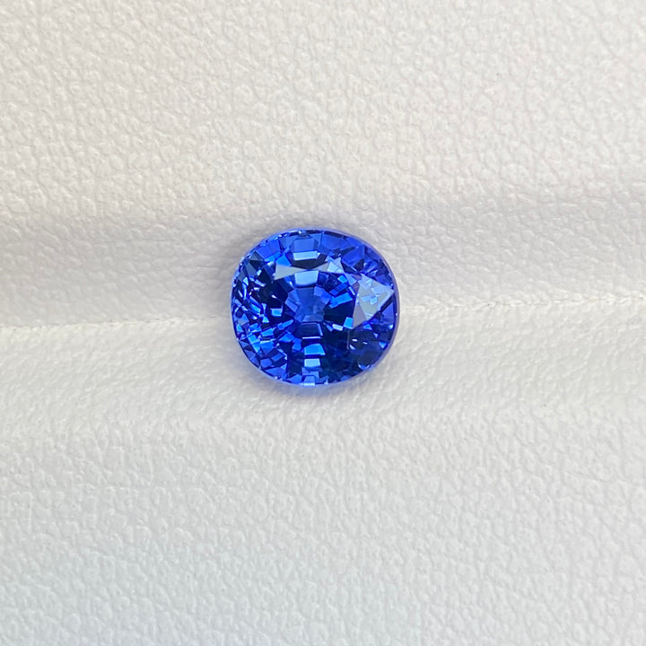 1.86ct 矢车菊 天然蓝宝石裸石 枕形椭圆形 全干净 GUILD认证