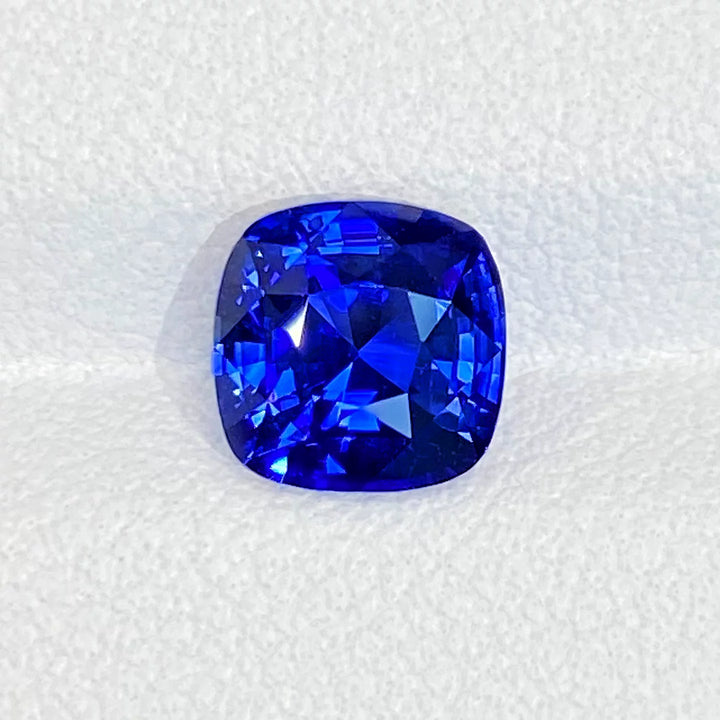 2.05ct 正枕形天然皇家蓝蓝宝石裸石｜肉眼干净｜吉尔德认证