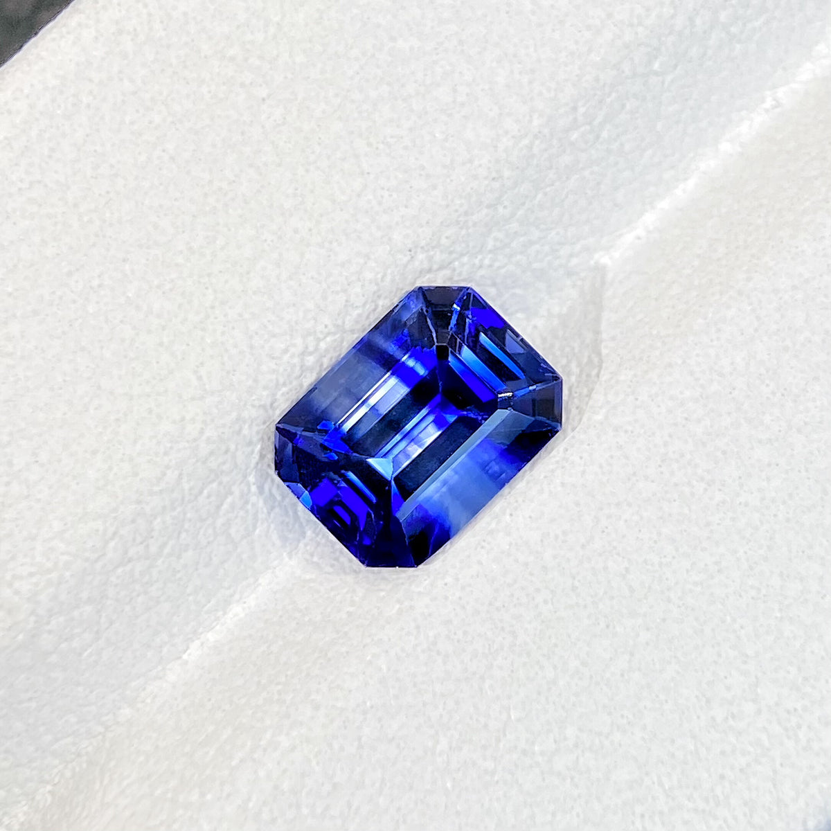 2.06ct 一颗特别的蓝宝石 天然蓝宝石裸石 皇家蓝+ 白蓝宝一体