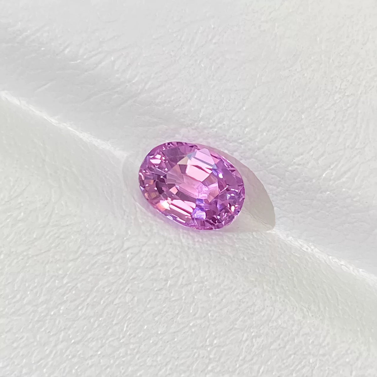 1.20ct 淡粉色天然蓝宝石裸石｜干净体｜火彩亮丽