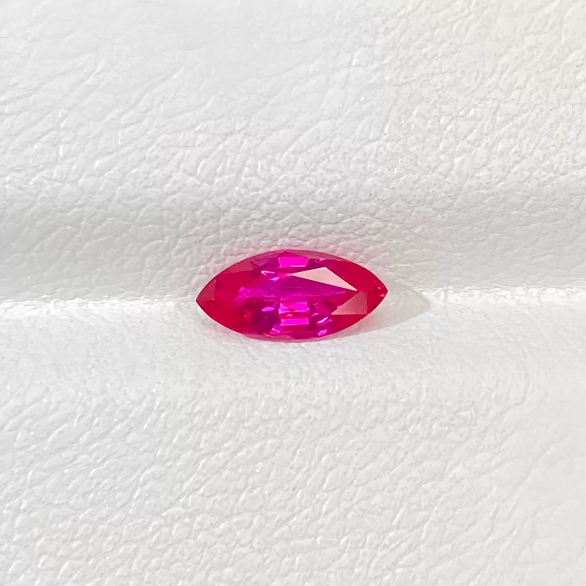 0.65ct 缅甸天然红宝石裸石｜强荧光｜小克拉｜店主推荐