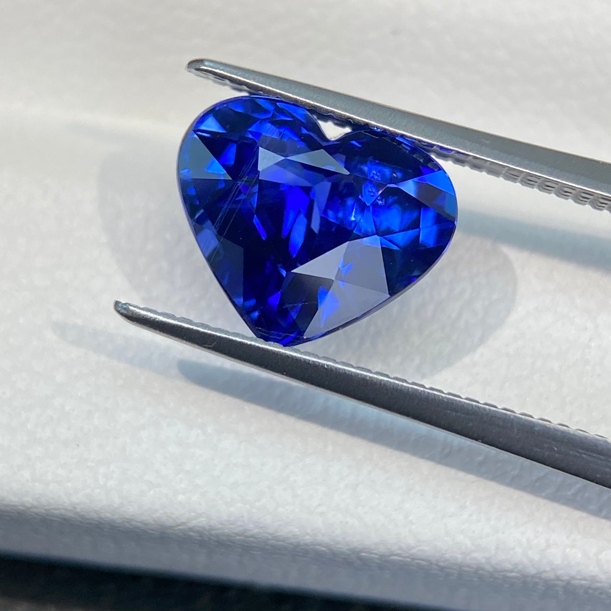 2.94ct 爱心 天然蓝宝石 皇家蓝裸石 肉眼干净 GUILD认证