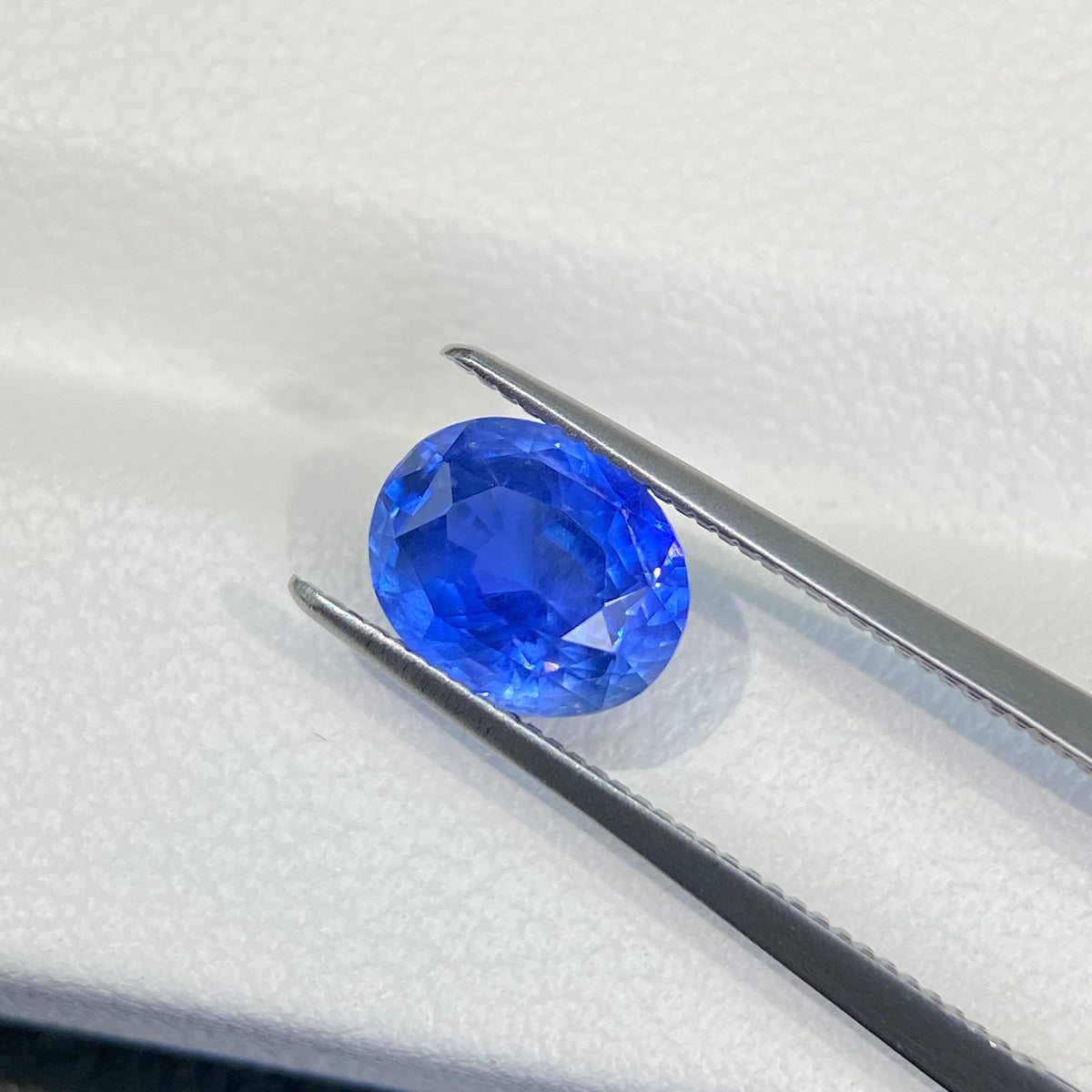 2.14ct 无烧 天然蓝宝石 矢车菊 肉眼干净 GUILD认证