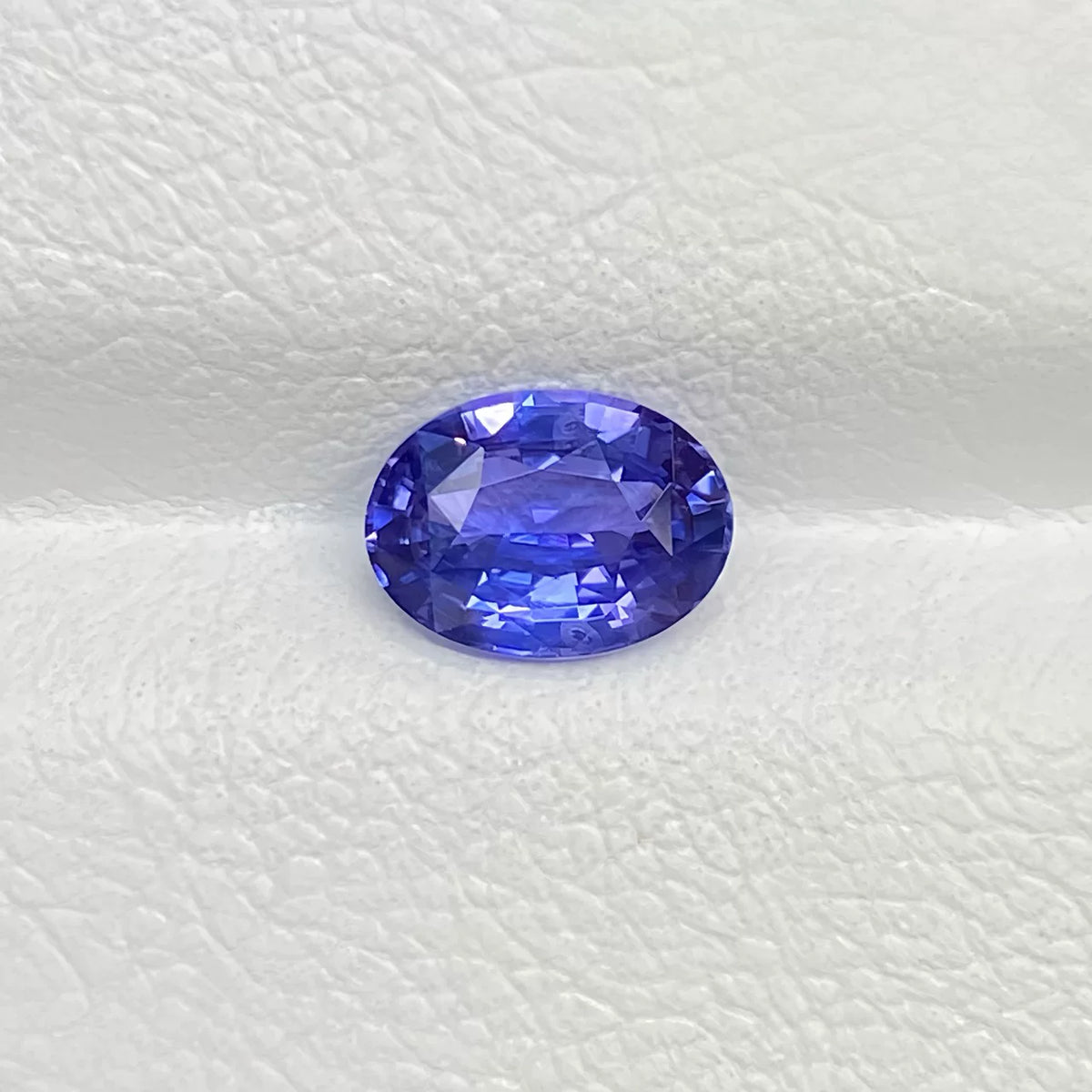 1.06ct 椭圆形薰衣草色天然紫色蓝宝石裸石