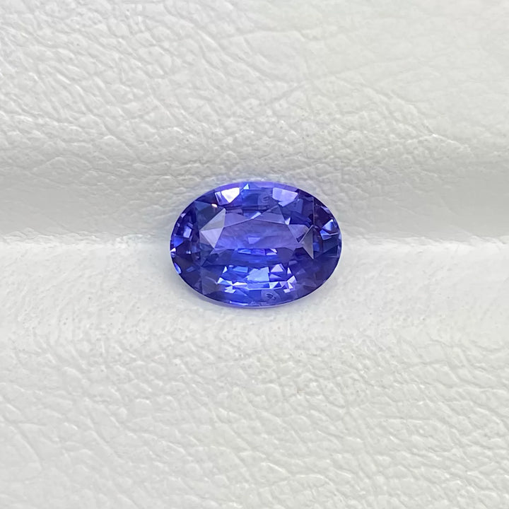1.06ct 椭圆形薰衣草色天然紫色蓝宝石裸石