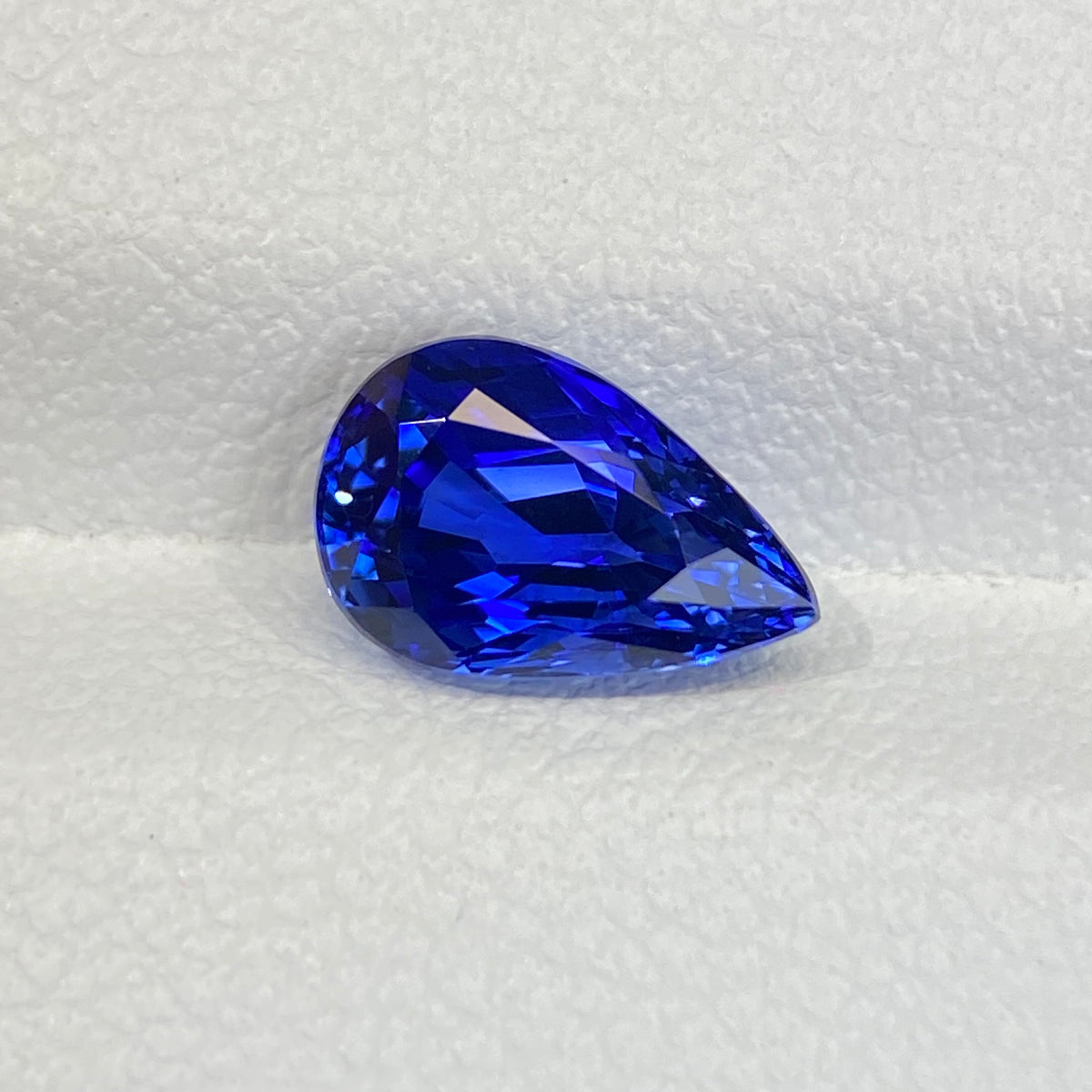 1.72ct 水滴形 皇家蓝 天然蓝宝石 裸石 GUILD认证