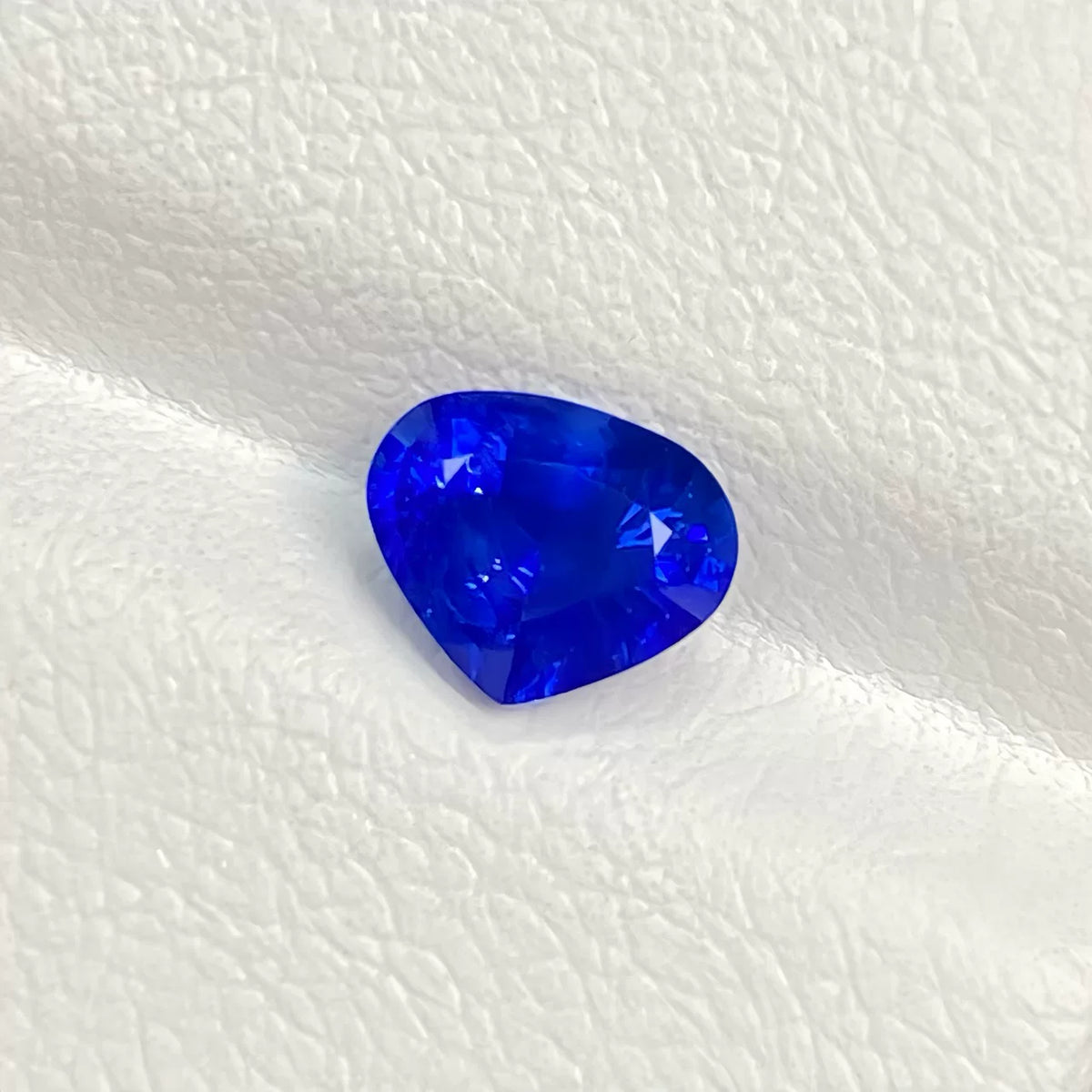 1.27ct 心形天然皇家蓝蓝宝石裸石 浓郁蓝+丝绒感