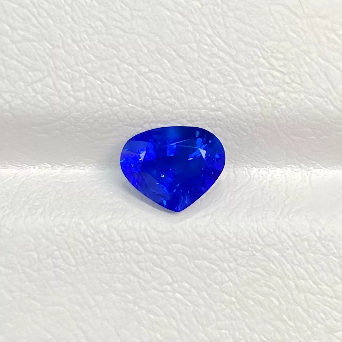 1.27ct 心形天然皇家蓝蓝宝石裸石 浓郁蓝+丝绒感