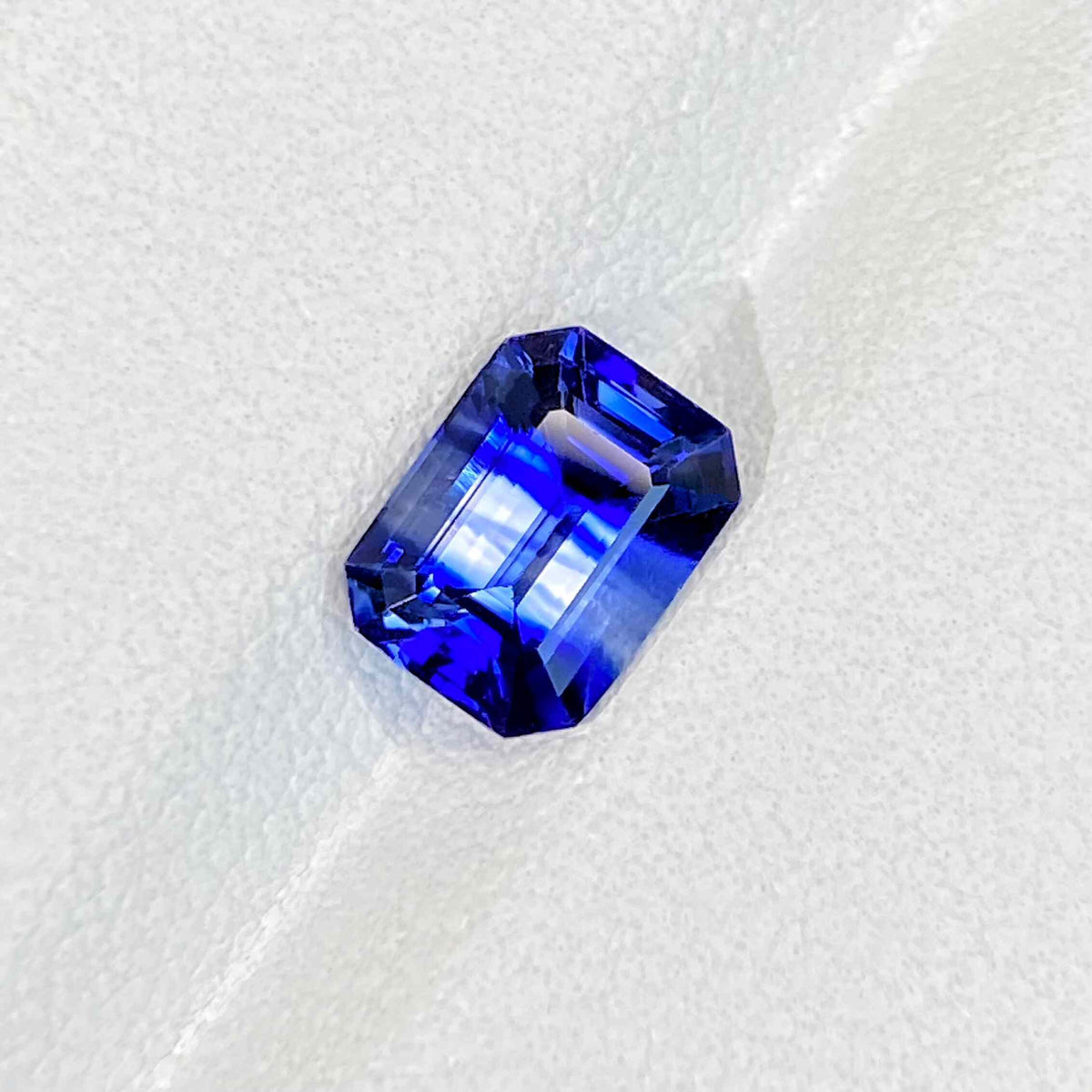 2.06ct 一颗特别的蓝宝石 天然蓝宝石裸石 皇家蓝+ 白蓝宝一体