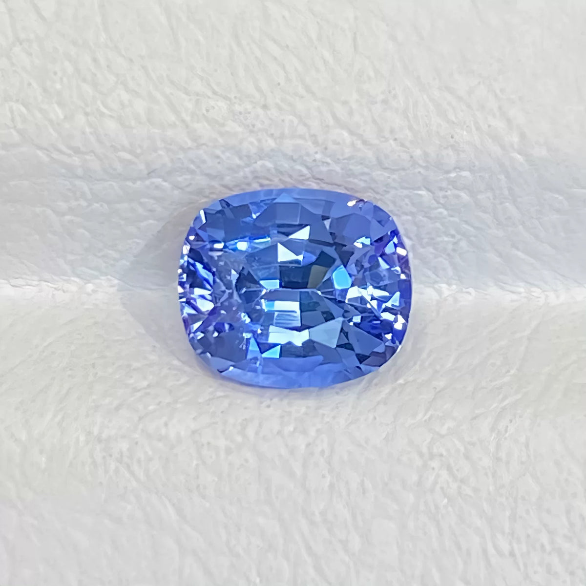 1.33ct 天然矢车菊蓝宝石裸石 精切矢车菊 天然蓝宝石裸石