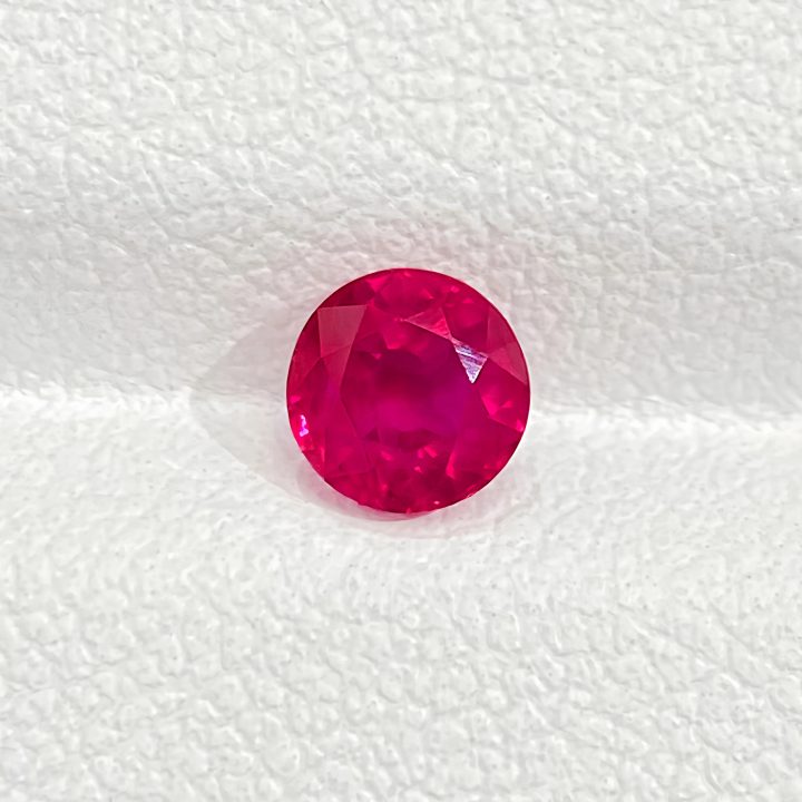0.82ct  缅甸产地 天然正圆红宝石裸石 5mm GRC认证
