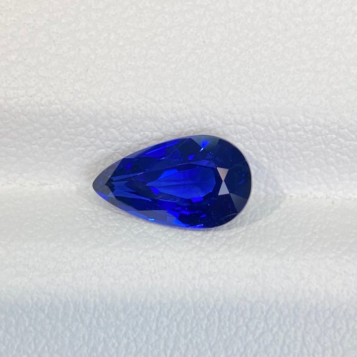 1.97ct 水滴形 皇家蓝 天然蓝宝石 全干净 GUIlD认证