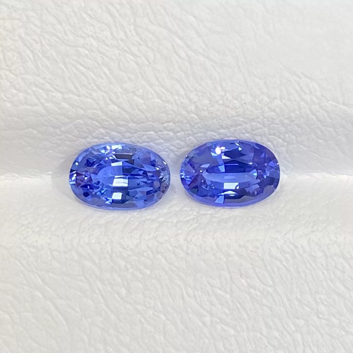 0.68+0.60ct 天然矢车菊蓝宝石裸石一对
