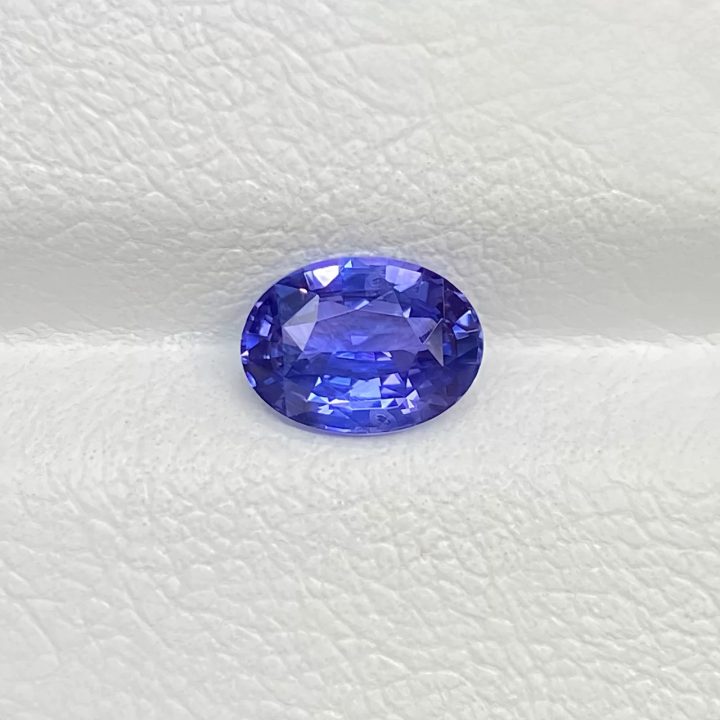 1.06克拉椭圆形薰衣草色天然紫色蓝宝石裸石