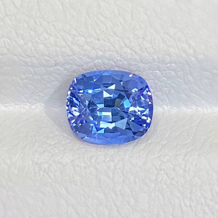 1.33ct 天然矢车菊蓝宝石裸石 精切矢车菊 天然蓝宝石裸石